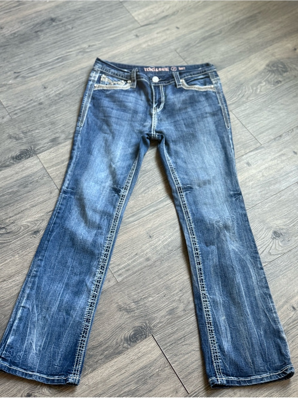 Rebel & Soul Jeans Juniors Size 9 Bootcut Y2K Rhinestone Fleur De Lis Embellishe